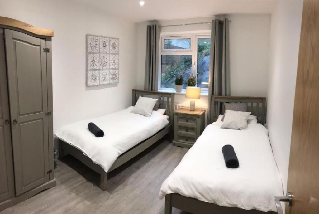 Ella Court Devon Apartment Торки Екстериор снимка