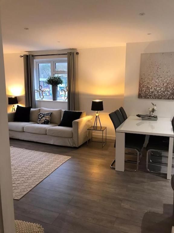 Ella Court Devon Apartment Торки Екстериор снимка